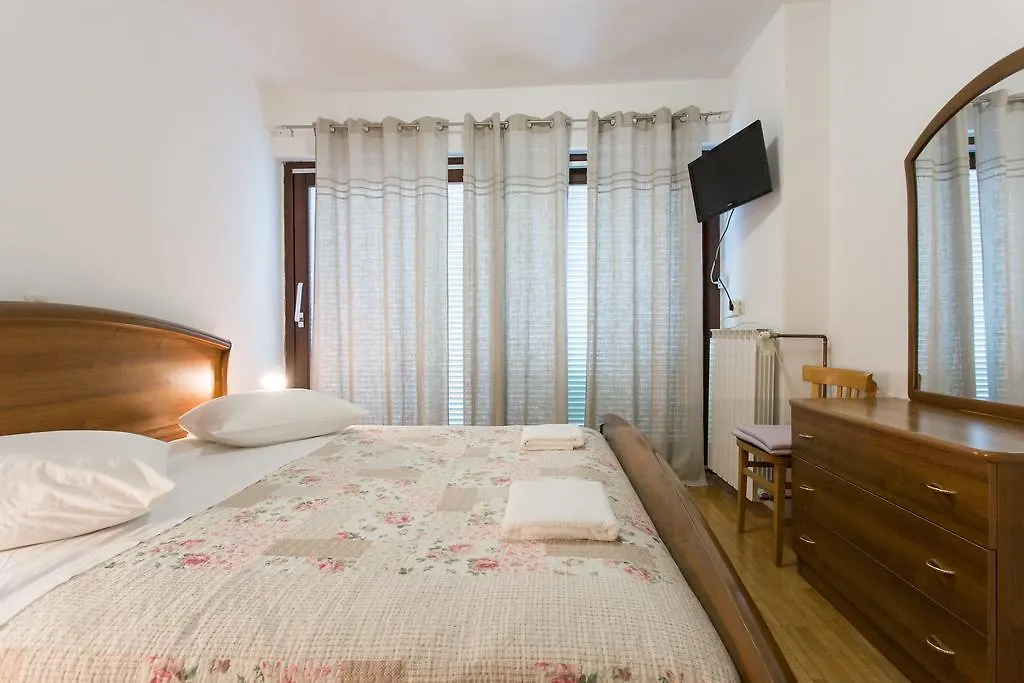 Bed & Breakfast Mario Krk Town 3*,  Croatie