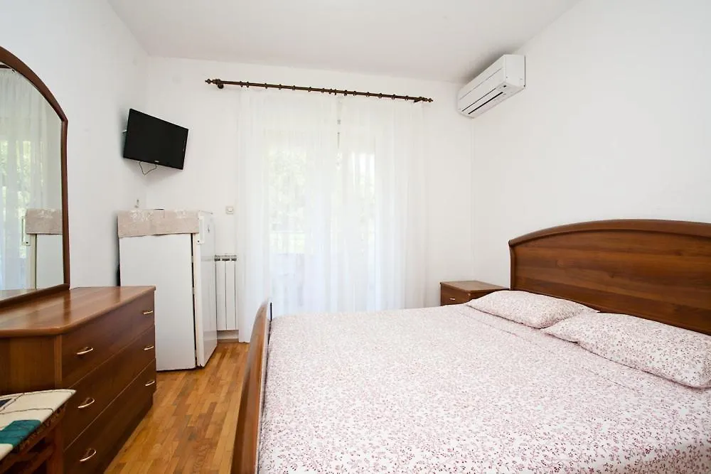 Bed & Breakfast Mario Krk Town